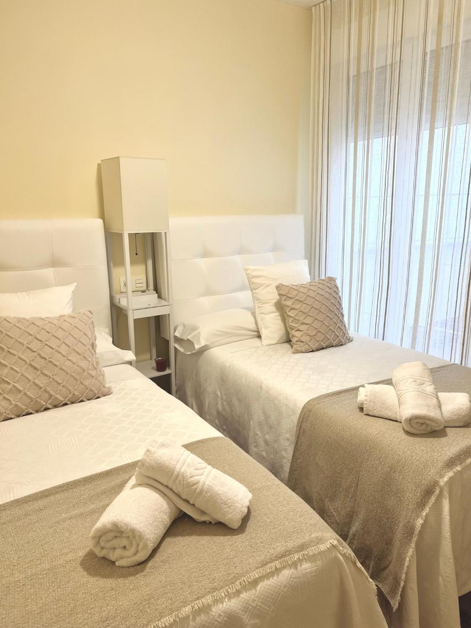 Apartamento Playa Blanca Corcubion Luaran gambar